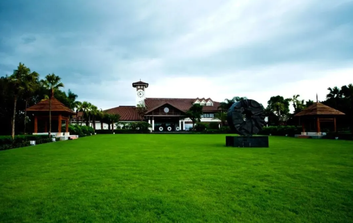 【惠州·醉美候鸟度假区】私家温泉池+网红泳池双享受！再赠送价值168元麻将，KTV畅玩！住巴厘岛风情轰趴别墅~ 388元抢候鸟2房别墅+4人早餐+私家泳池+SPA泡池+厨房厨具+麻将、KTV2小时，一墅两池娱乐齐全，可升级含鸡煲火锅